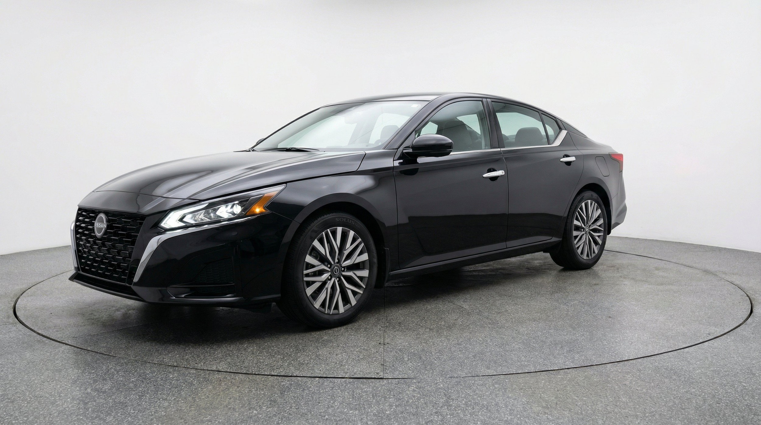 Thumbnail: 2025 Nissan Altima - 3