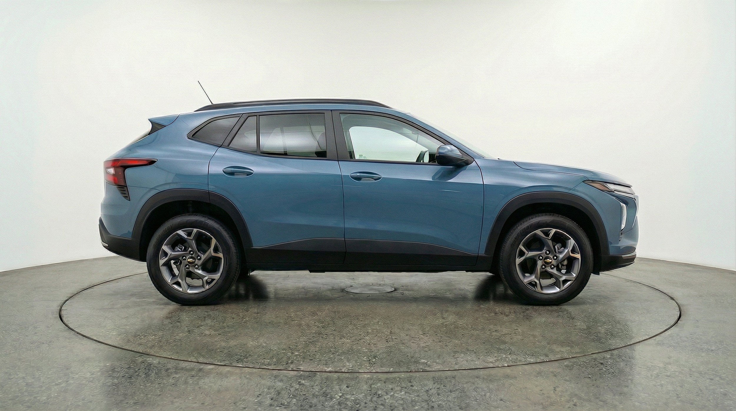 Thumbnail: 2025 Chevrolet Trax - 10