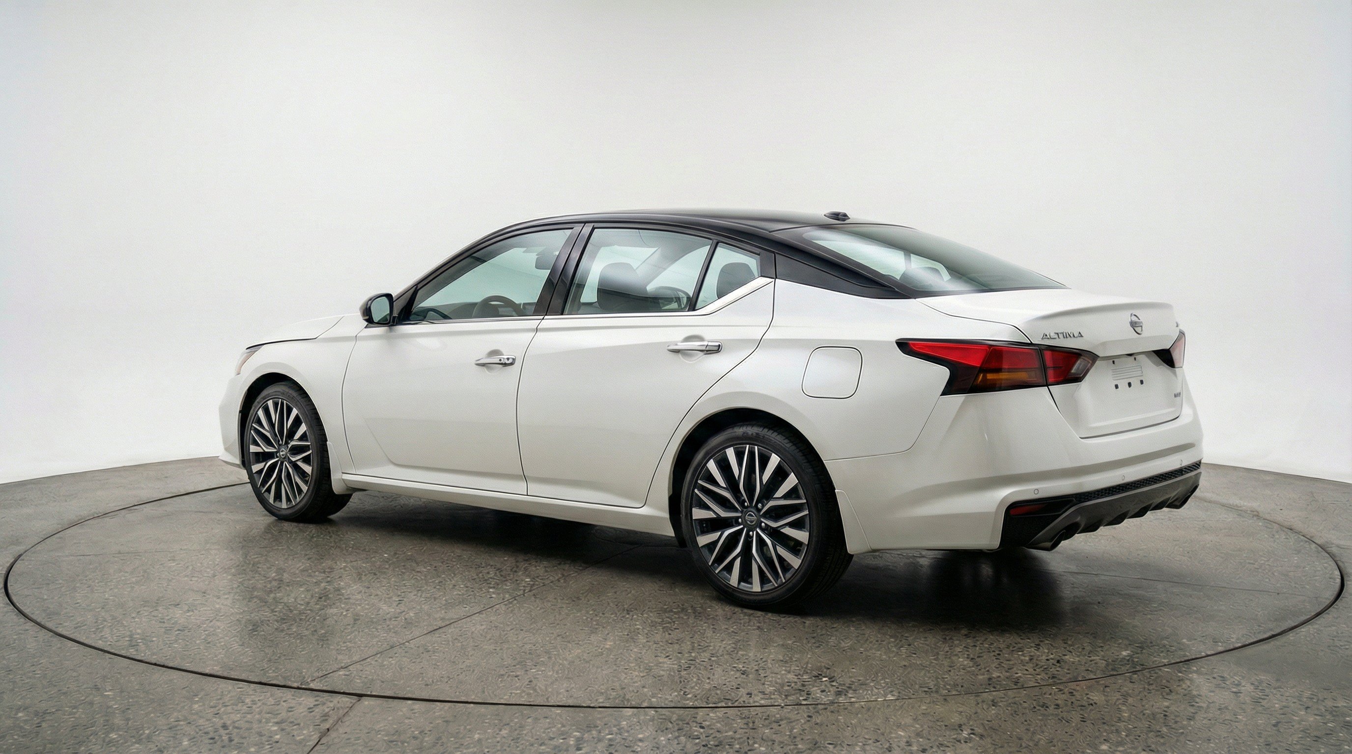 Thumbnail: 2025 Nissan Altima - 6