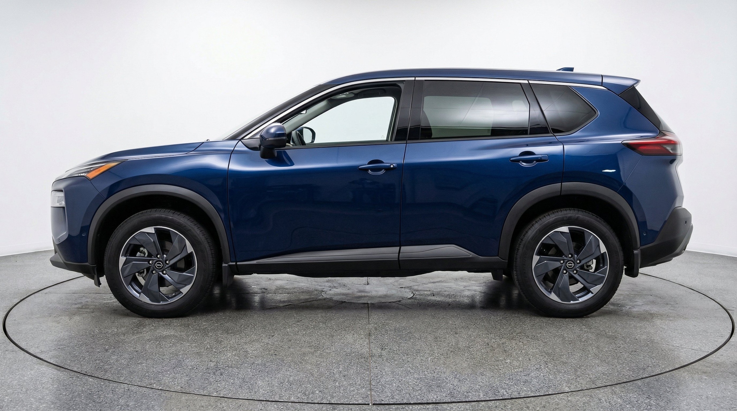 Thumbnail: 2025 Nissan Rogue - 5