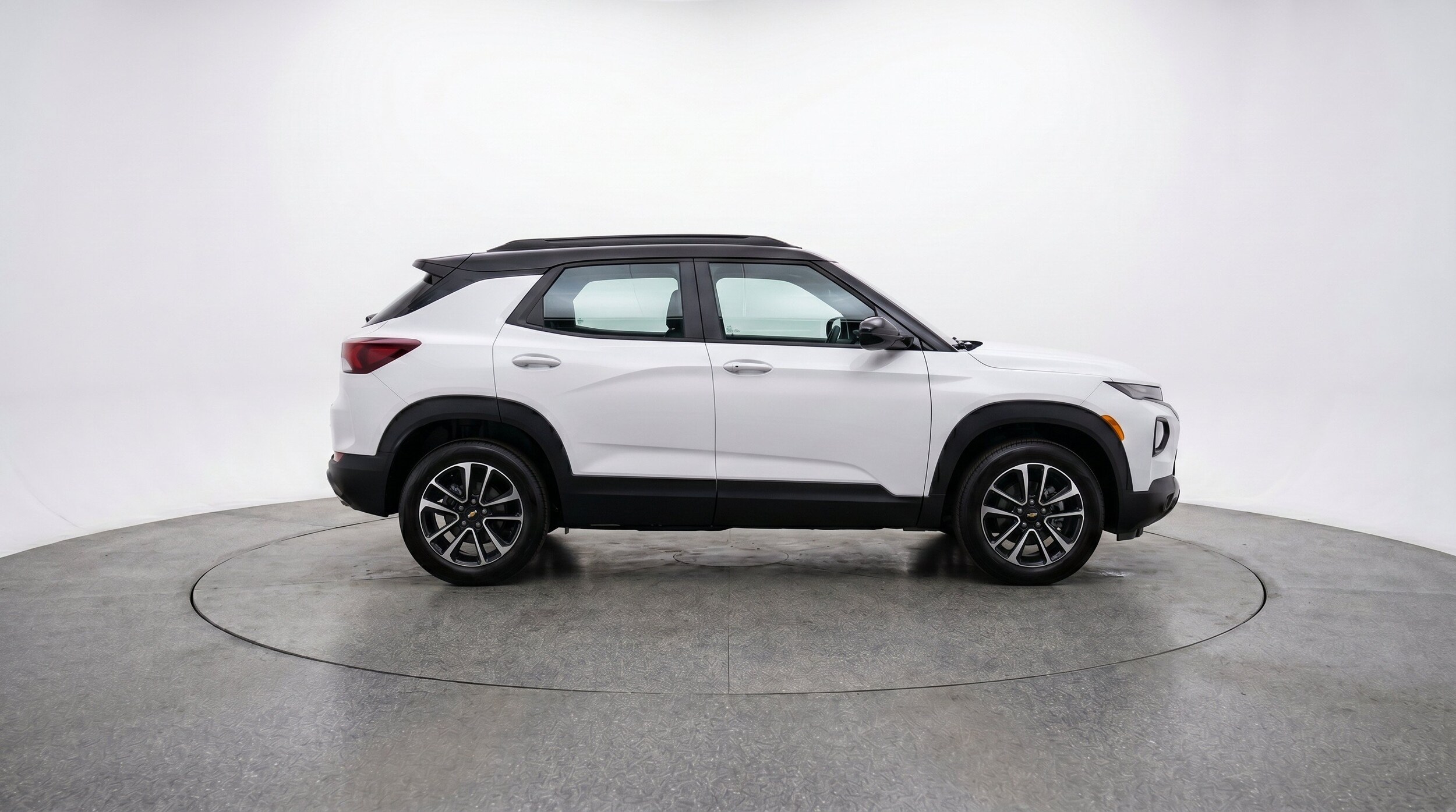 Thumbnail: 2025 Chevrolet TrailBlazer - 10