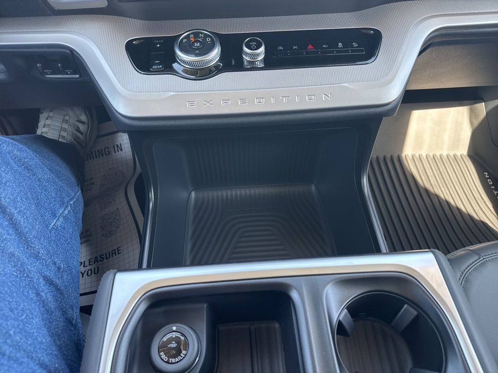 2026 Ford Expedition Active - Photo 36