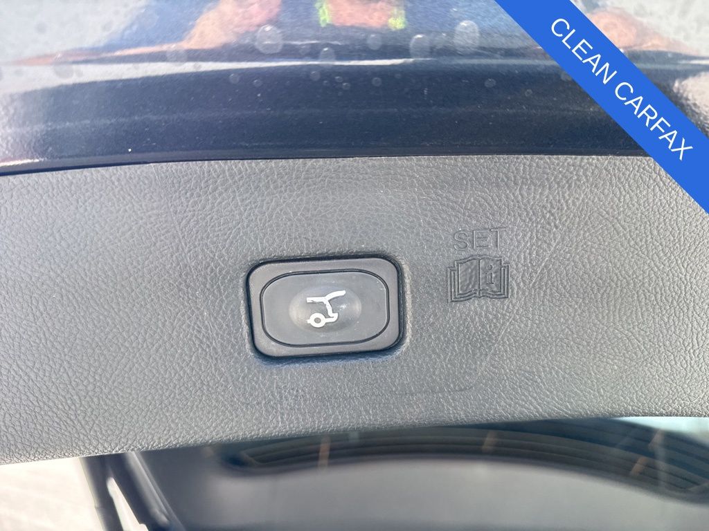 2023 Ford Edge SEL - Photo 16