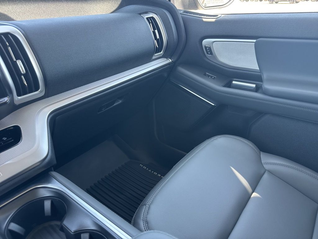 2026 Ford Expedition Active - Photo 42