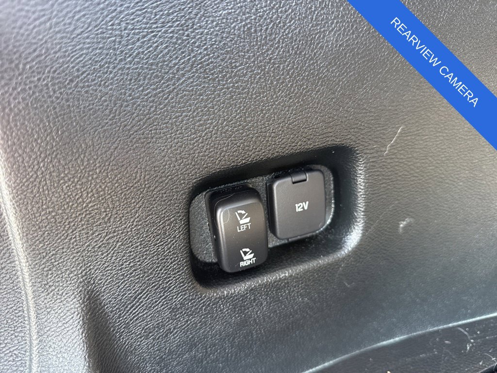 2023 Ford Edge SEL - Photo 17