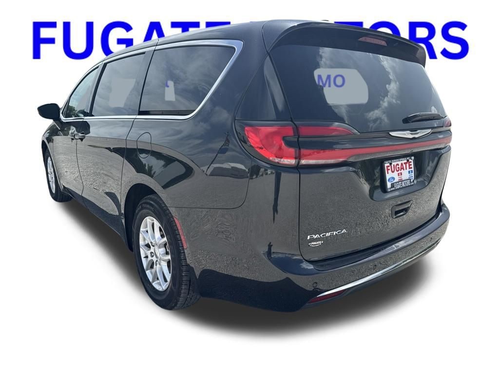 Used 2024 Chrysler Pacifica Touring L Minivan/Van