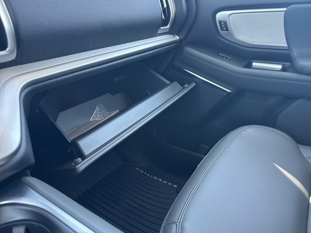 2026 Ford Expedition Active - Photo 43