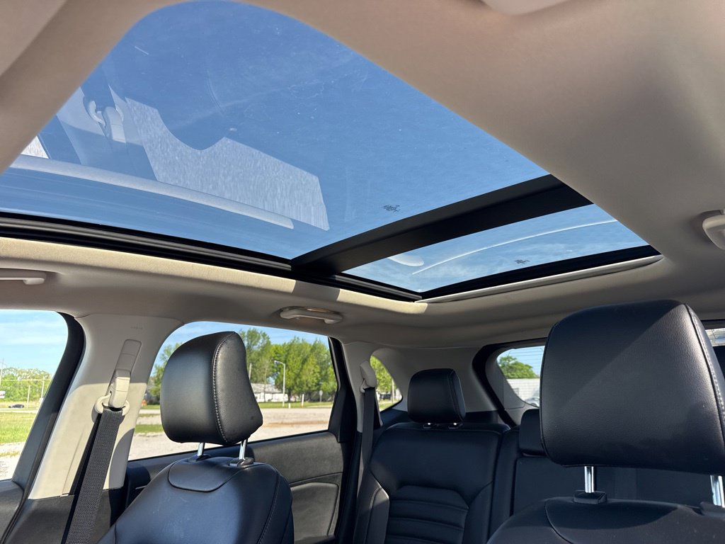 2023 Ford Edge SEL - Photo 28
