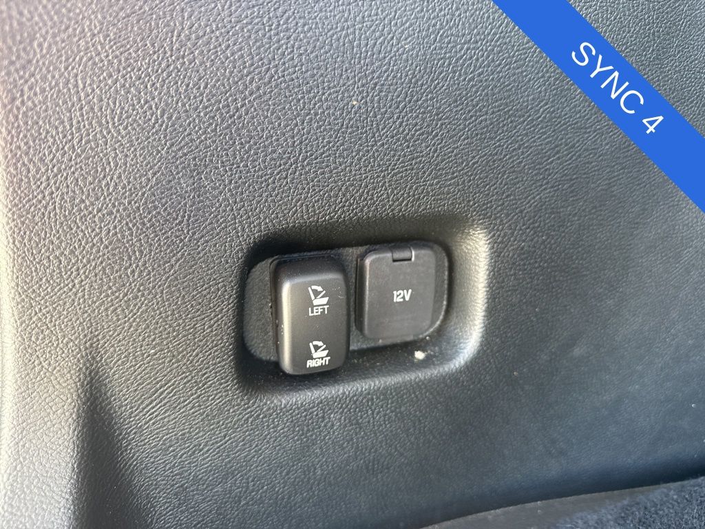 2023 Ford Edge SEL - Photo 15