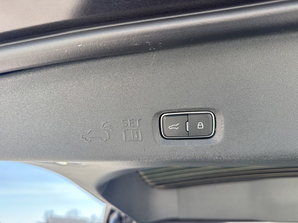 2026 Ford Expedition Active - Photo 17