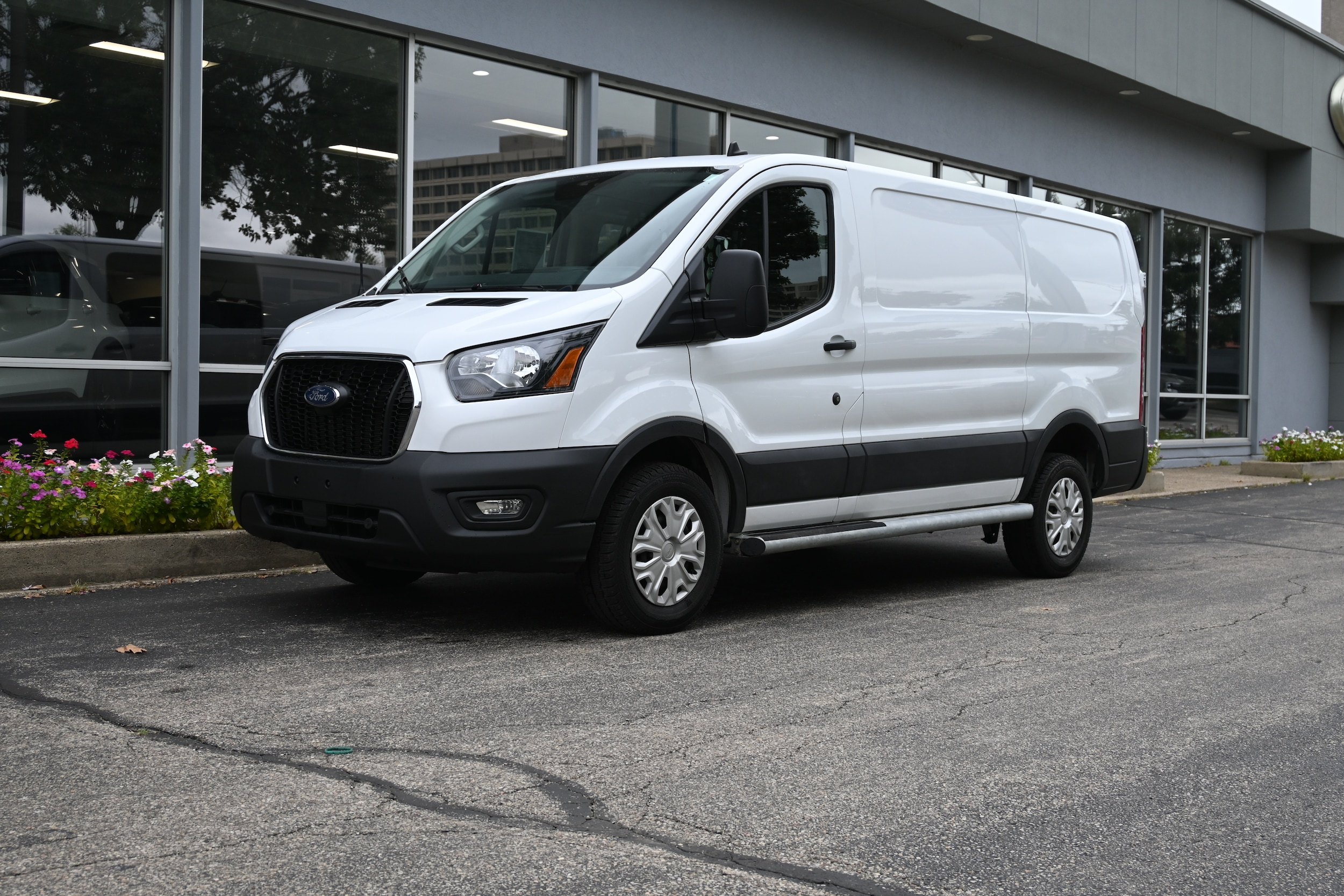 2025 Ford Transit Cargo Van