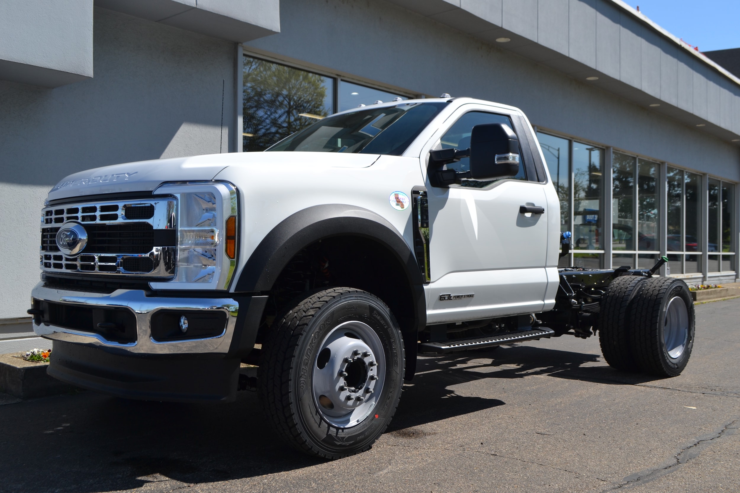 2025 Ford F-600 Super Duty Chassis Cab