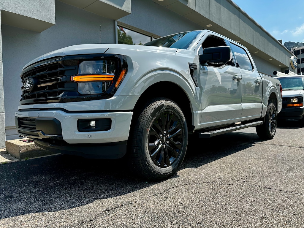 New 2026 Ford F-150 XLT Truck SuperCrew Cab