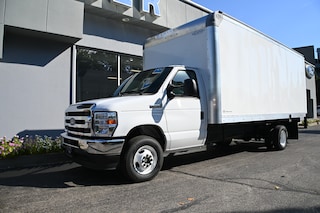 2027 Ford E-450 Cutaway E-450 DRW Truck