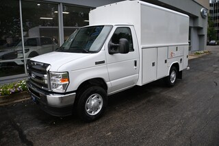 2027 Ford E-350 Cutaway E-350 SRW Truck