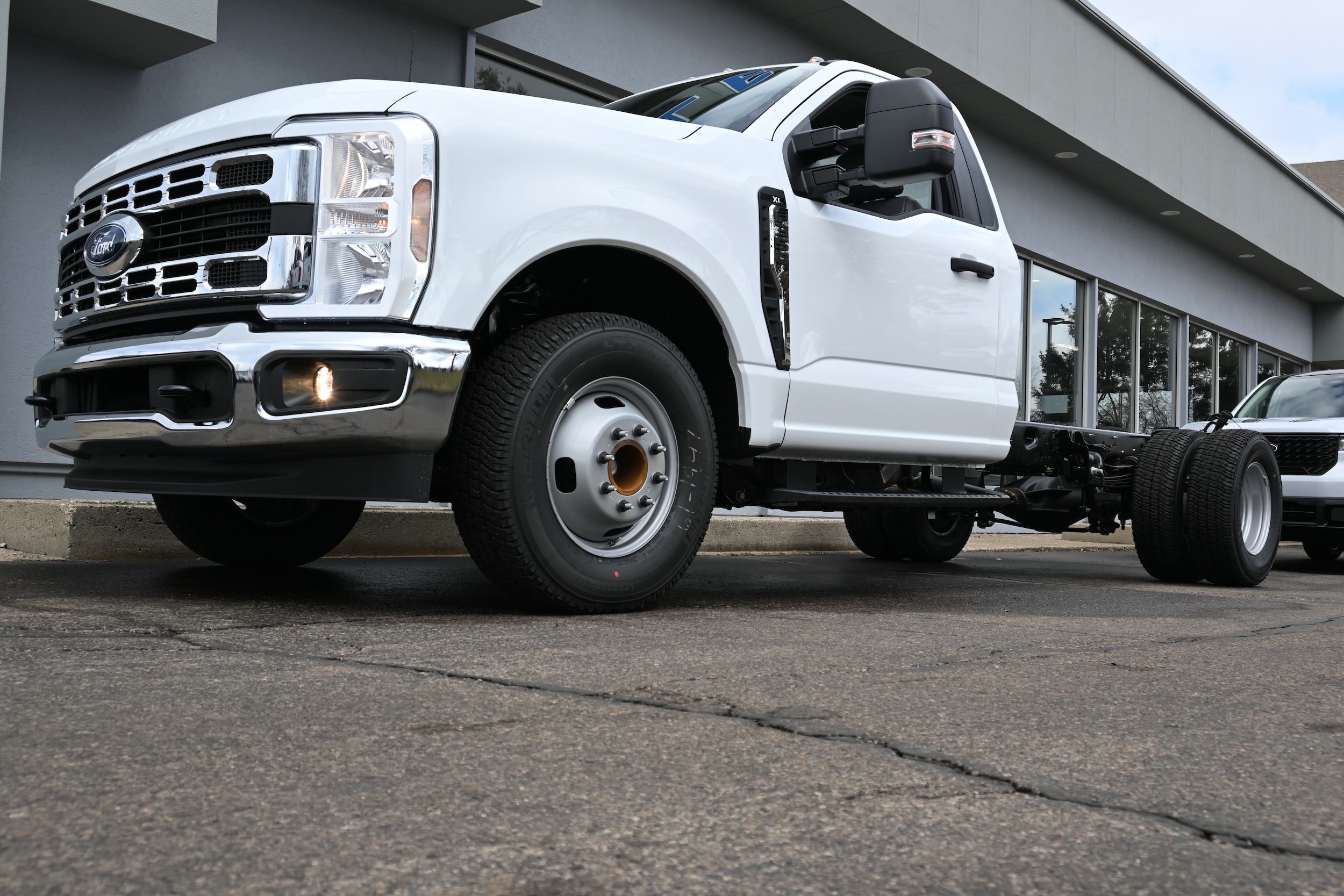2026 Ford F-350 Super Duty Chassis Cab