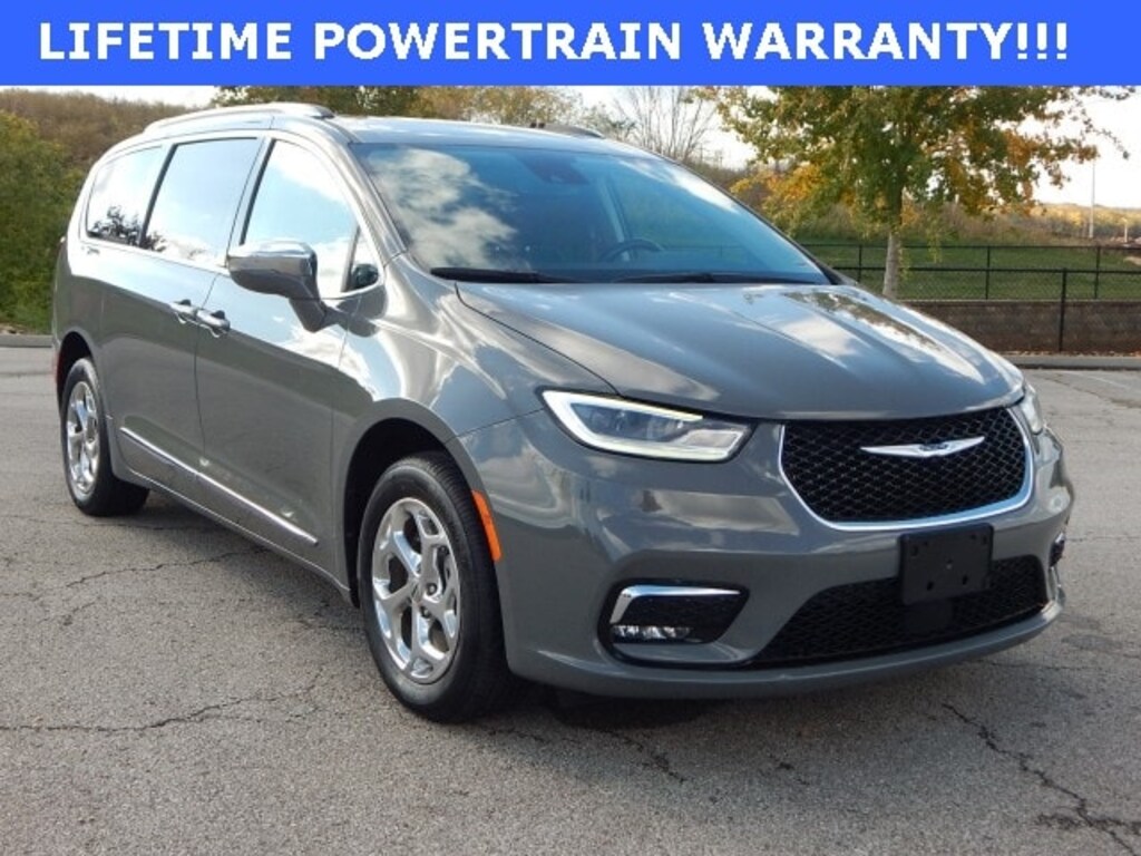 Used 2021 Chrysler Pacifica Limited Minivan/Van