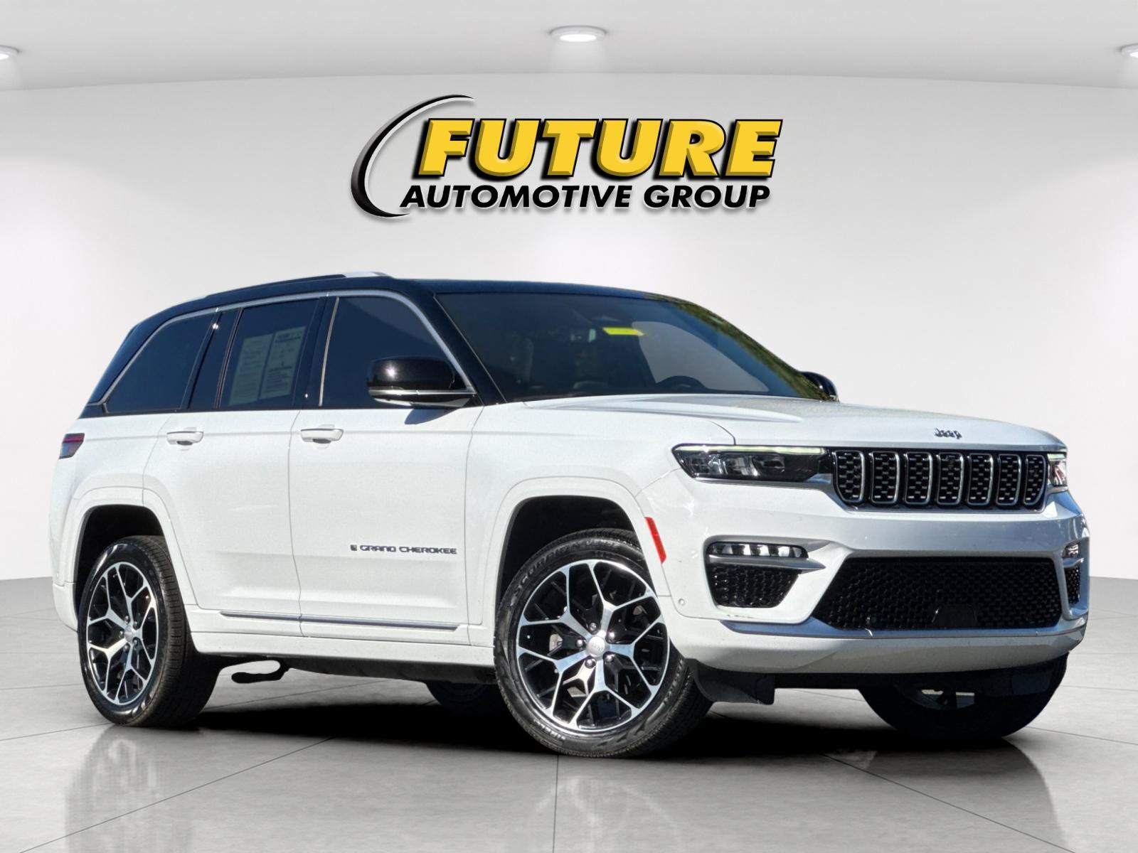 Used 2023 Jeep Grand Cherokee Summit Reserve 4xe SUV