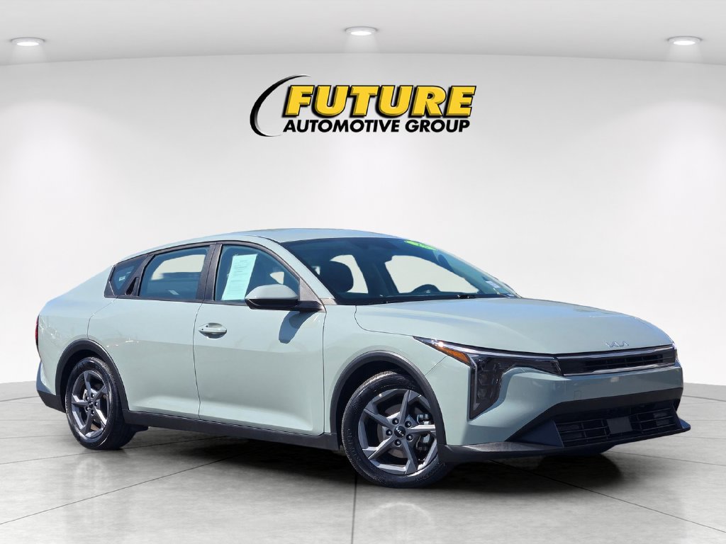 2025 Kia K4