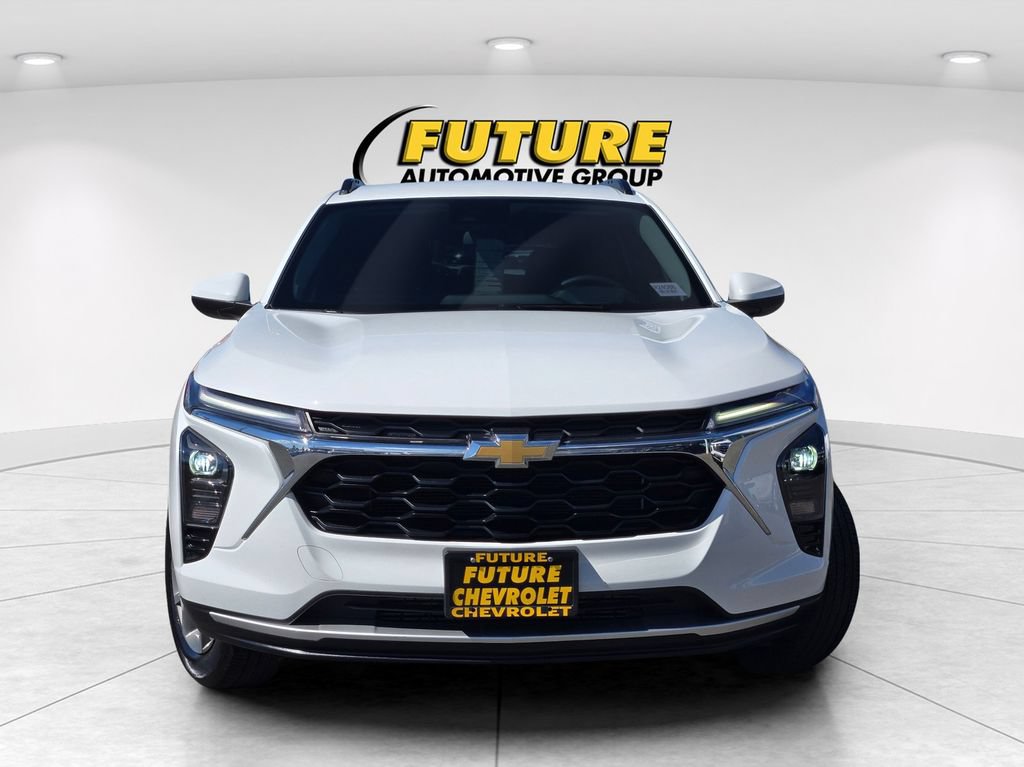 Used 2025 Chevrolet Trax LT SUV