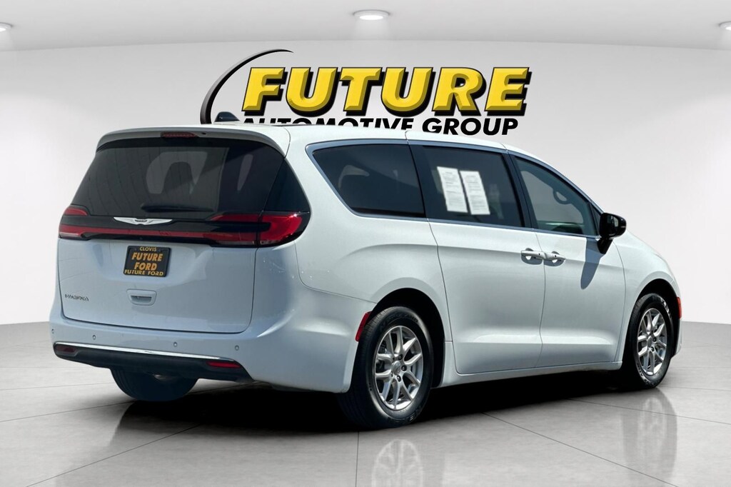 Certified 2025 Chrysler Pacifica Select Minivan/Van