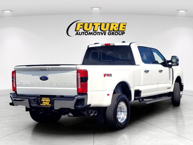 Certified 2026 Ford Super Duty F-350 DRW LARIAT Crew Cab Pickup