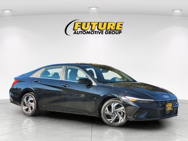 Certified 2025 Hyundai Elantra SEL Convenience 4dr Car