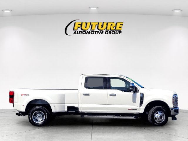 Certified 2026 Ford Super Duty F-350 DRW LARIAT Crew Cab Pickup