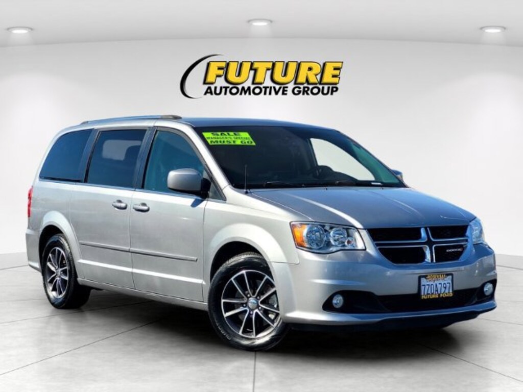 Certified 2017 Dodge Grand Caravan SXT Mini-van, Passenger