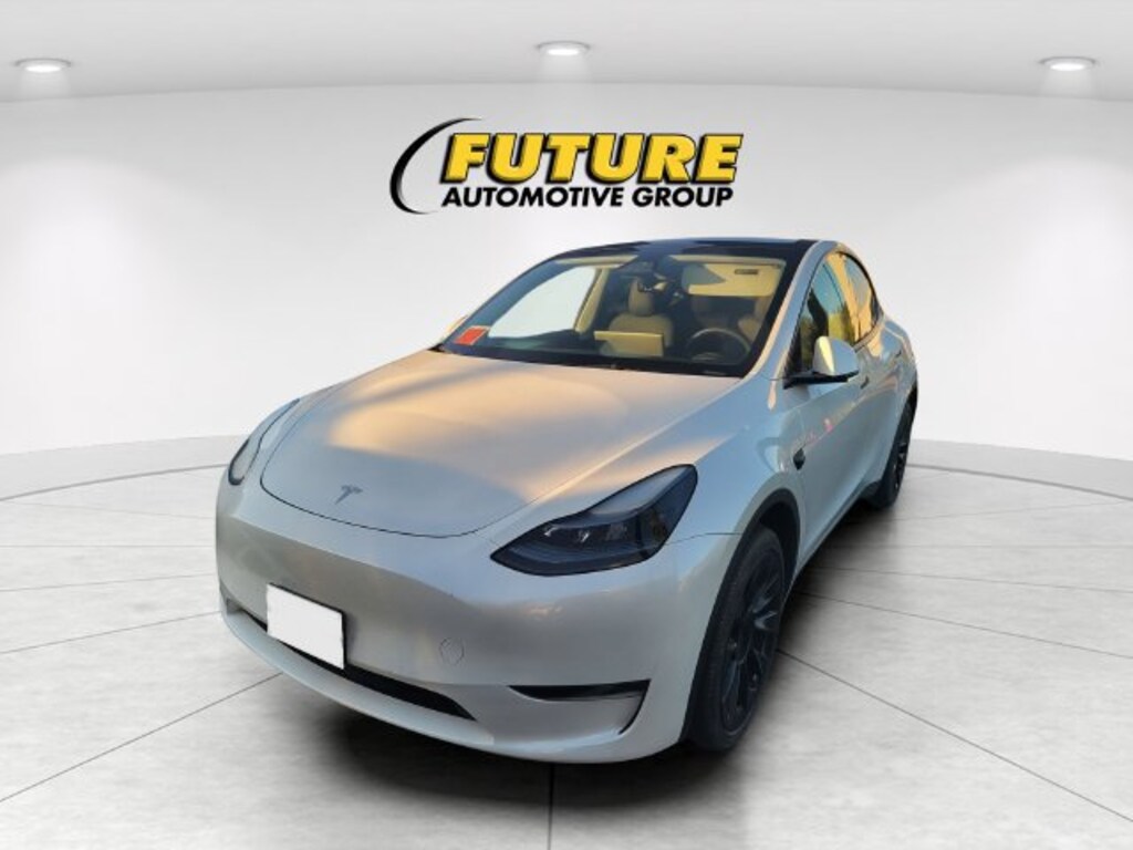 Used 2024 Tesla Model Y Long Range Sport Utility