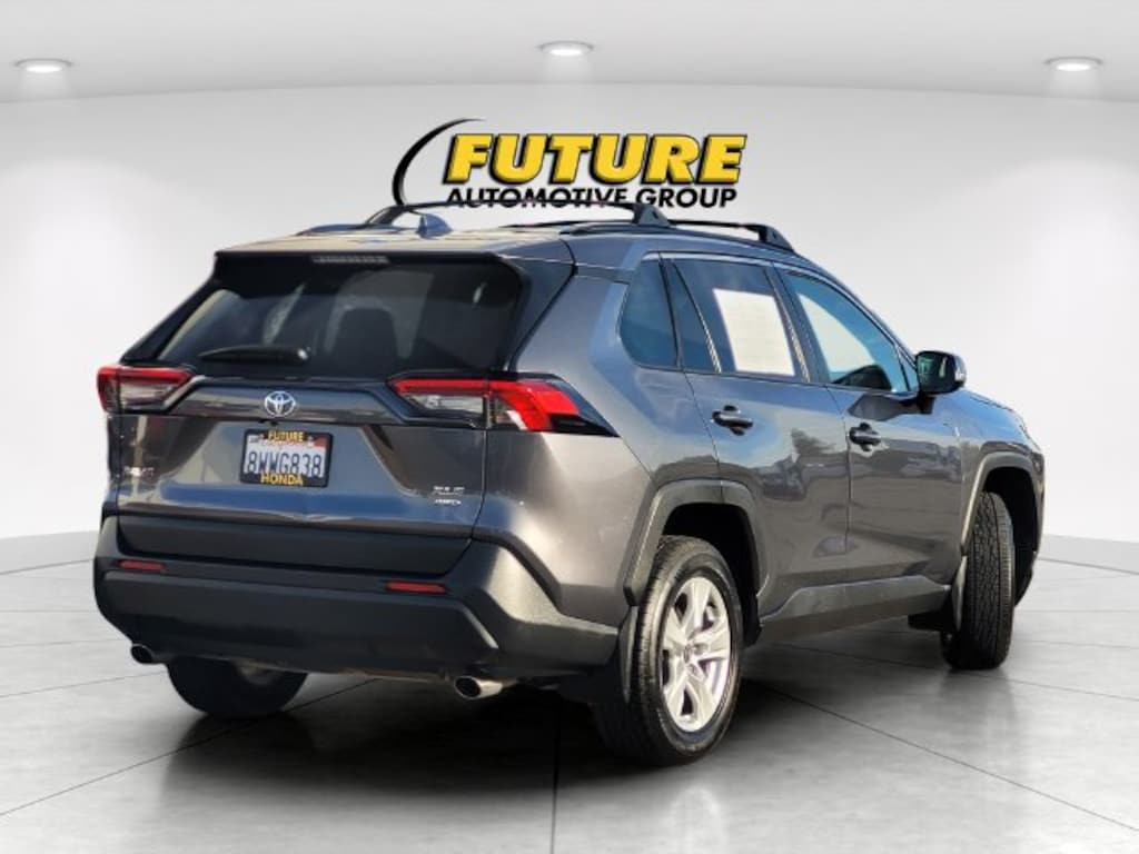 Used 2021 Toyota RAV4 XLE SUV