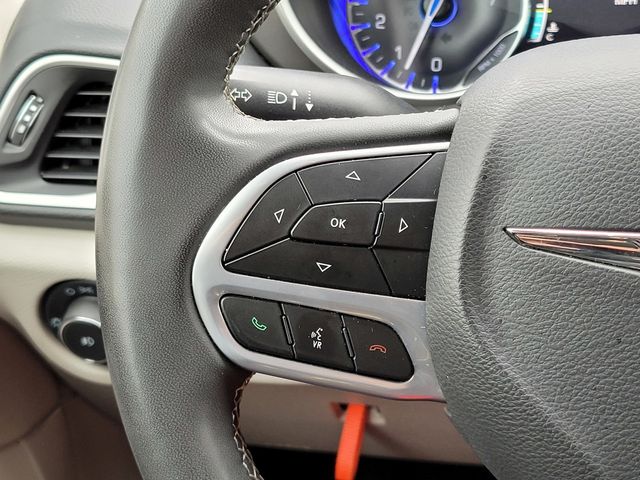 2022 Chrysler Pacifica Touring L - Photo 25
