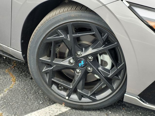 2025 Hyundai Elantra N Line - Photo 9