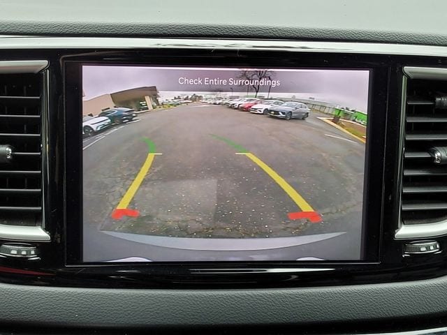 2022 Chrysler Pacifica Touring L - Photo 19