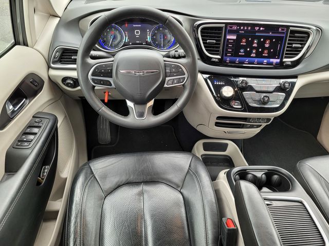 2022 Chrysler Pacifica Touring L - Photo 13
