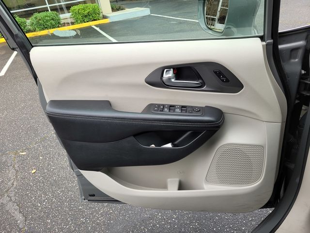 2022 Chrysler Pacifica Touring L - Photo 27