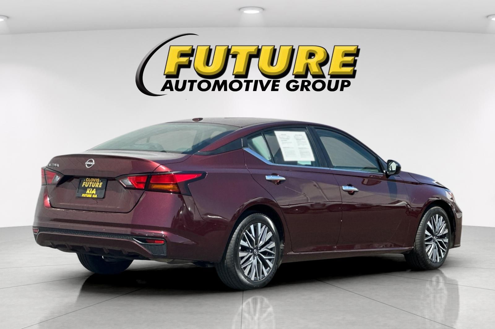 Used 2025 Nissan Altima 2.5 SV Sedan