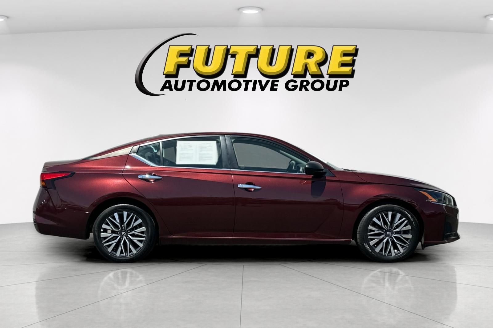 Used 2025 Nissan Altima 2.5 SV Sedan