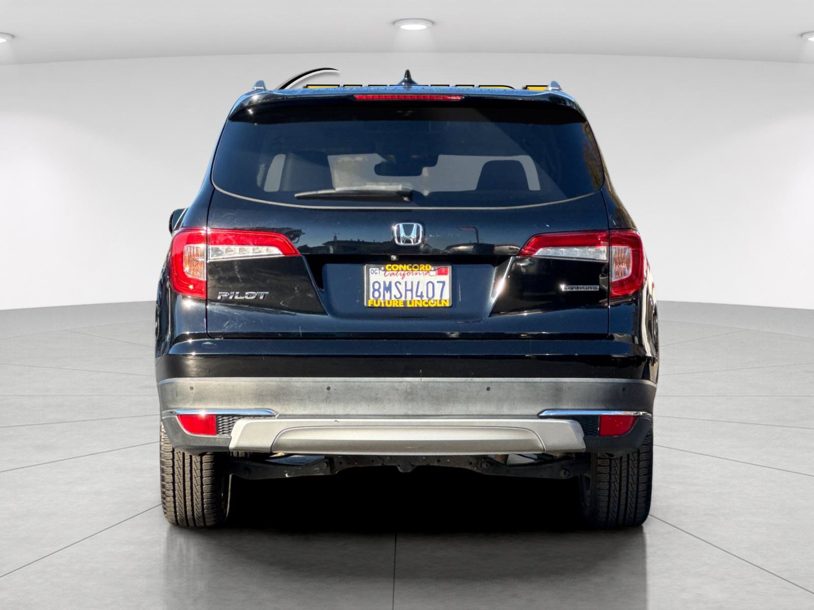 Used 2019 Honda Pilot Touring 7-Passenger FWD SUV