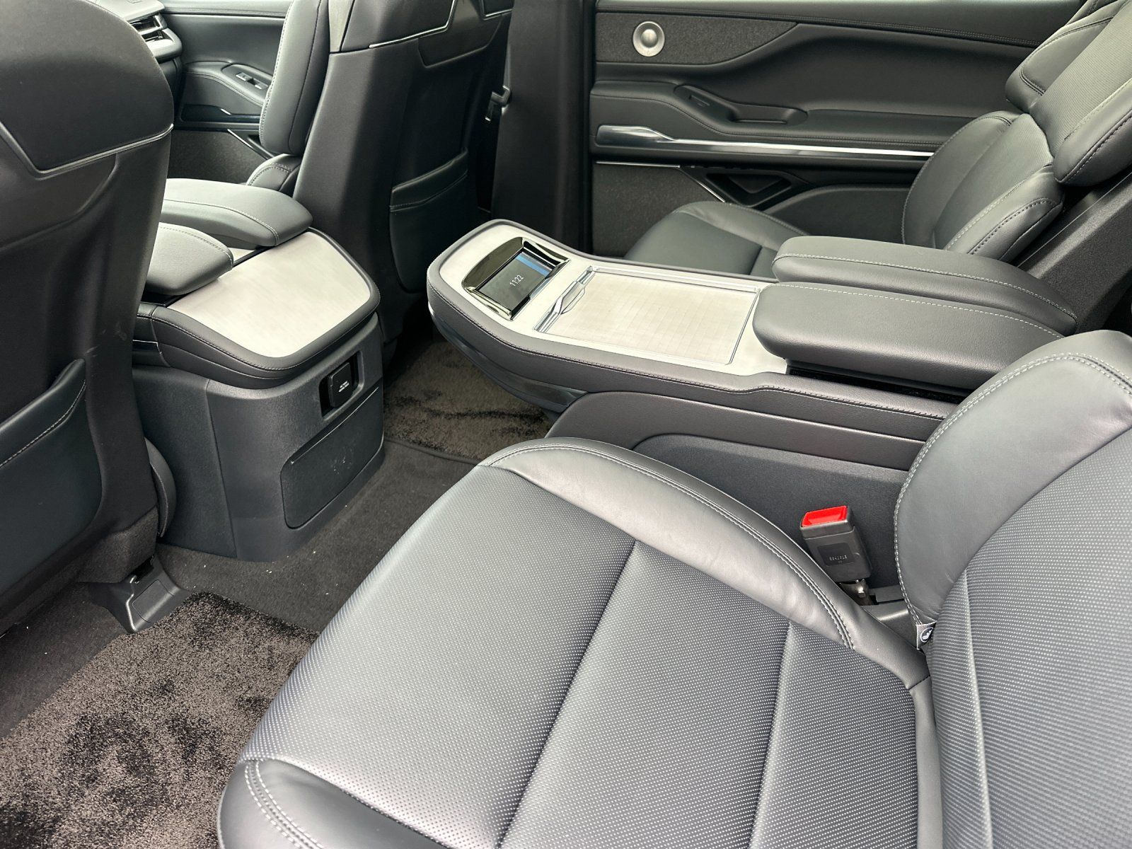2026 Lincoln Navigator Reserve L - Photo 11