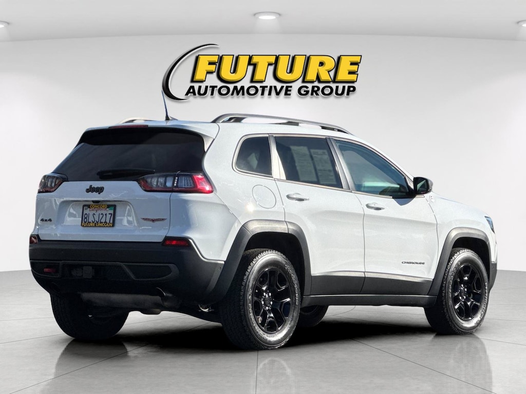 Used 2019 Jeep Cherokee Trailhawk 4x4 SUV