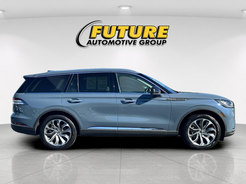 New 2026 Lincoln Aviator Premiere SUV