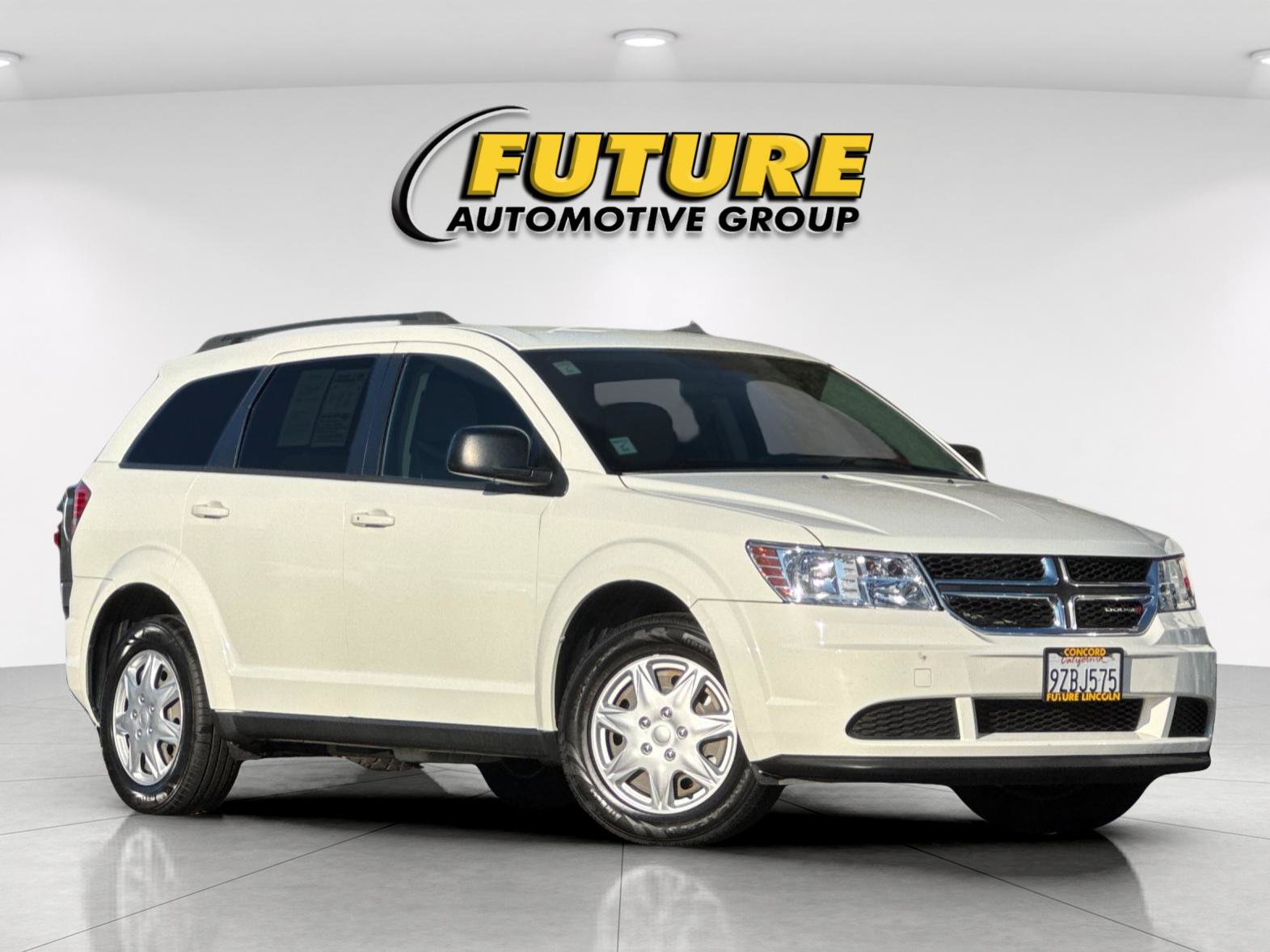 Used 2017 Dodge Journey SE SUV