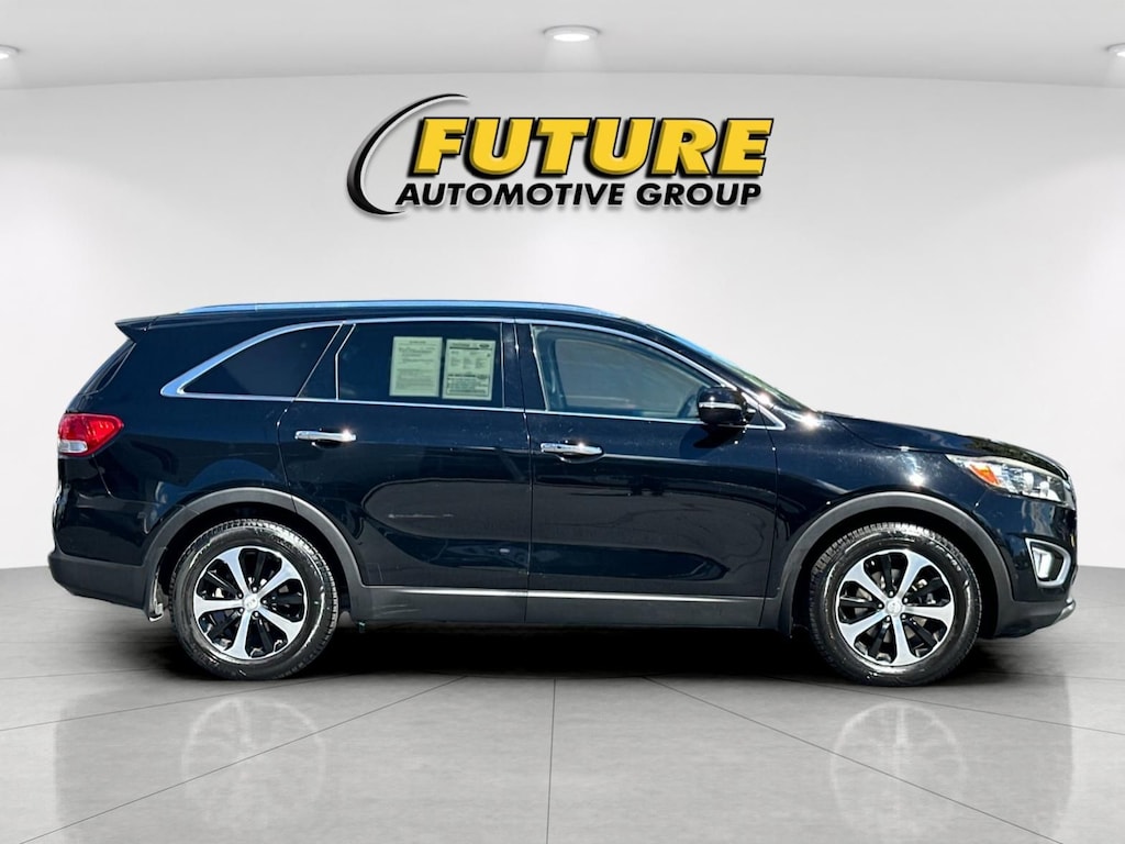Used 2017 Kia Sorento 3.3L EX SUV