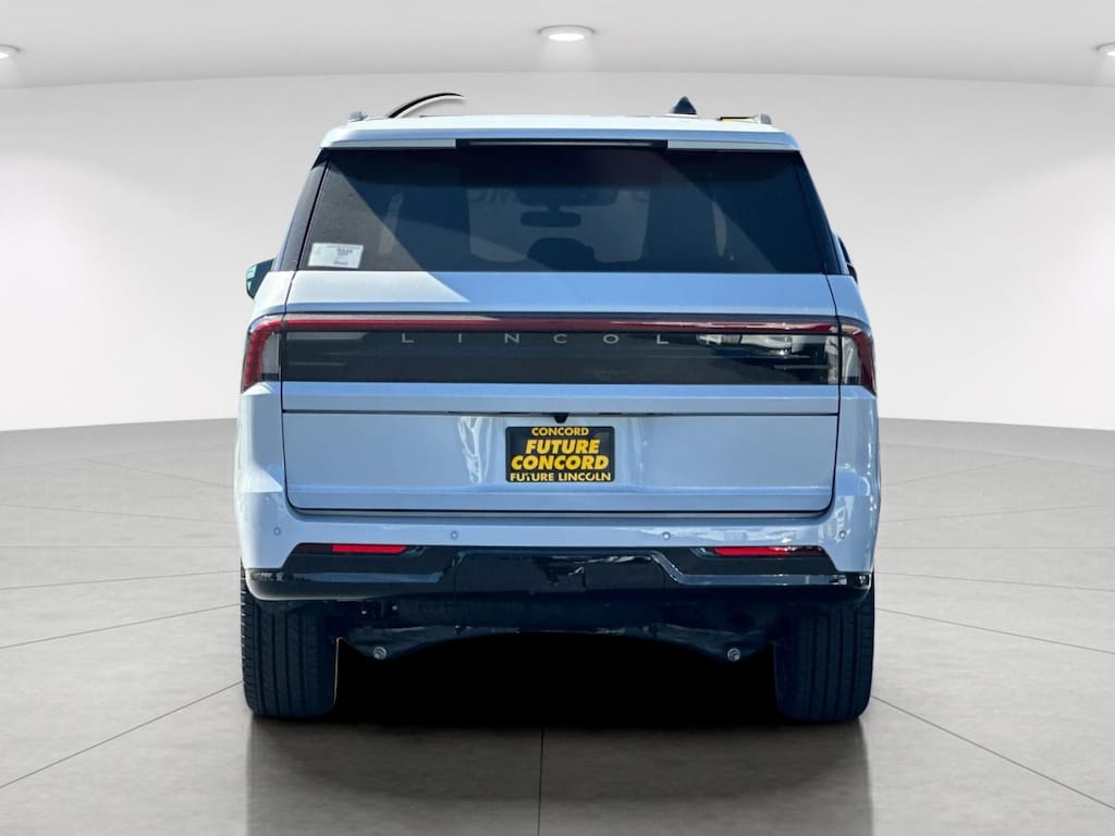 New 2026 Lincoln Navigator L Reserve SUV