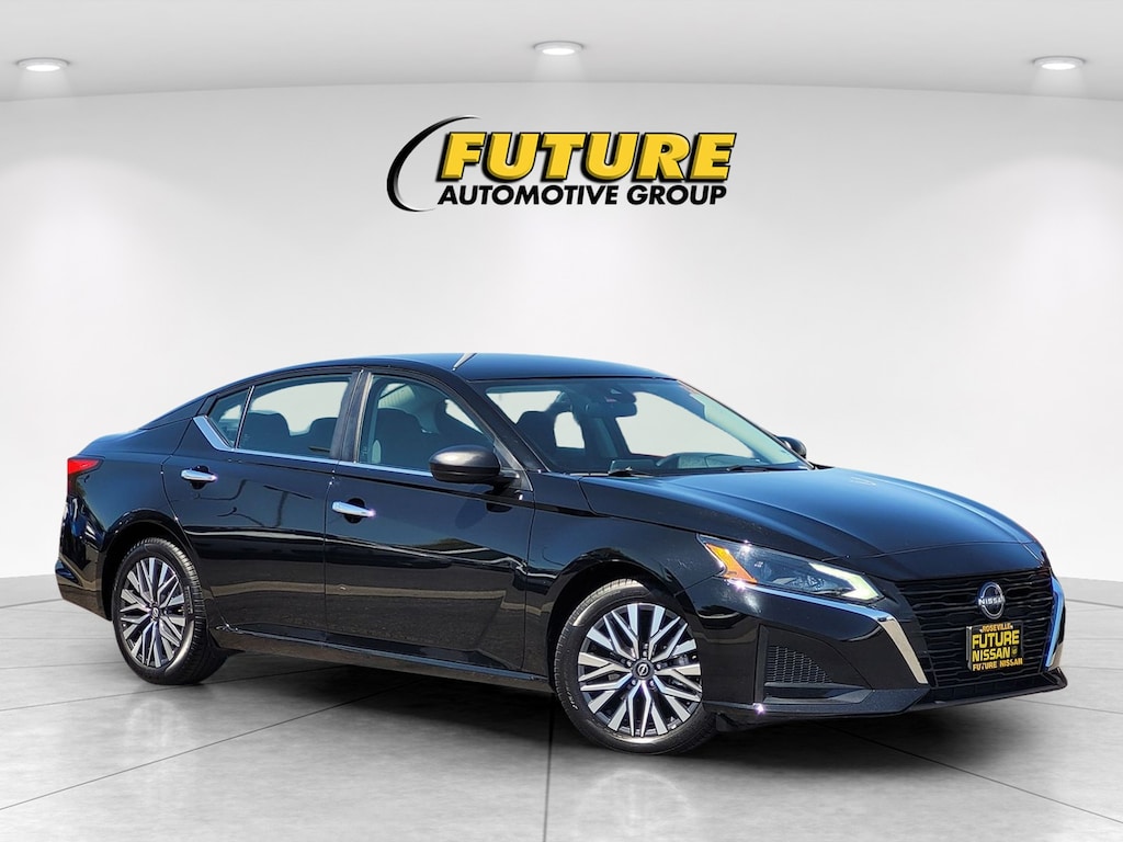 Certified 2025 Nissan Altima 2.5 SV Sedan