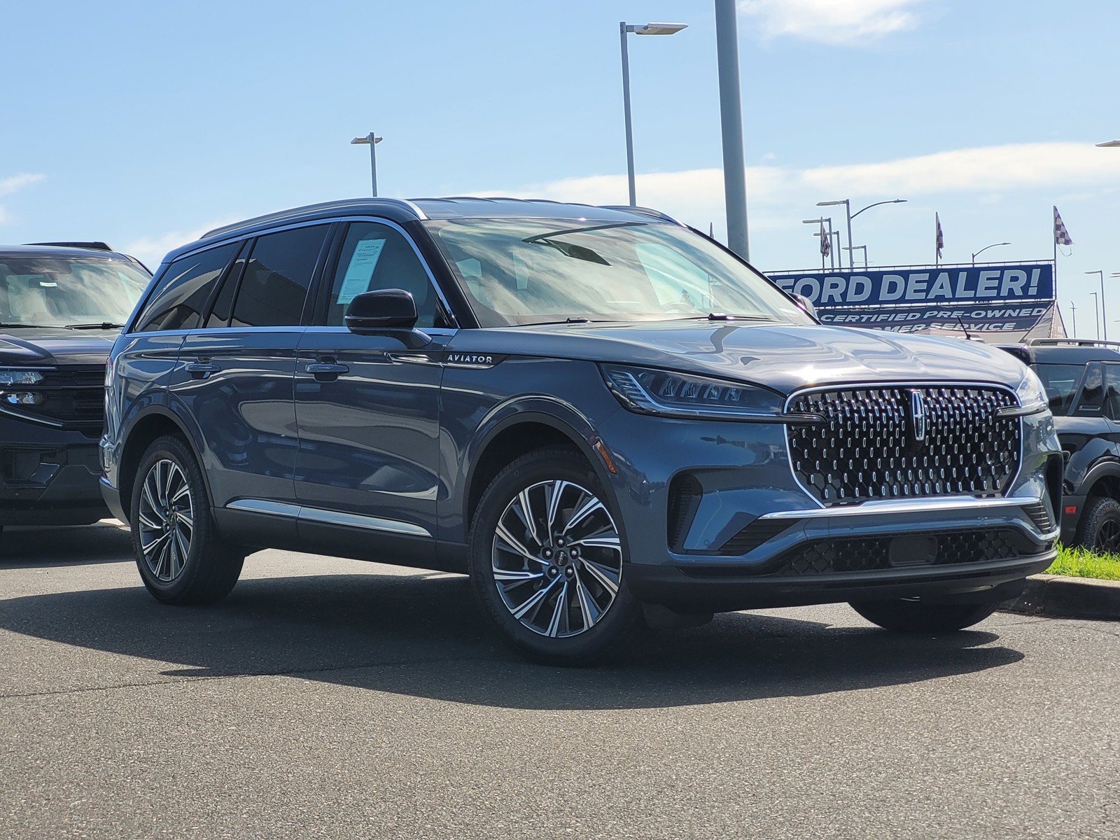 2026 Lincoln Aviator Premiere&reg; SUV