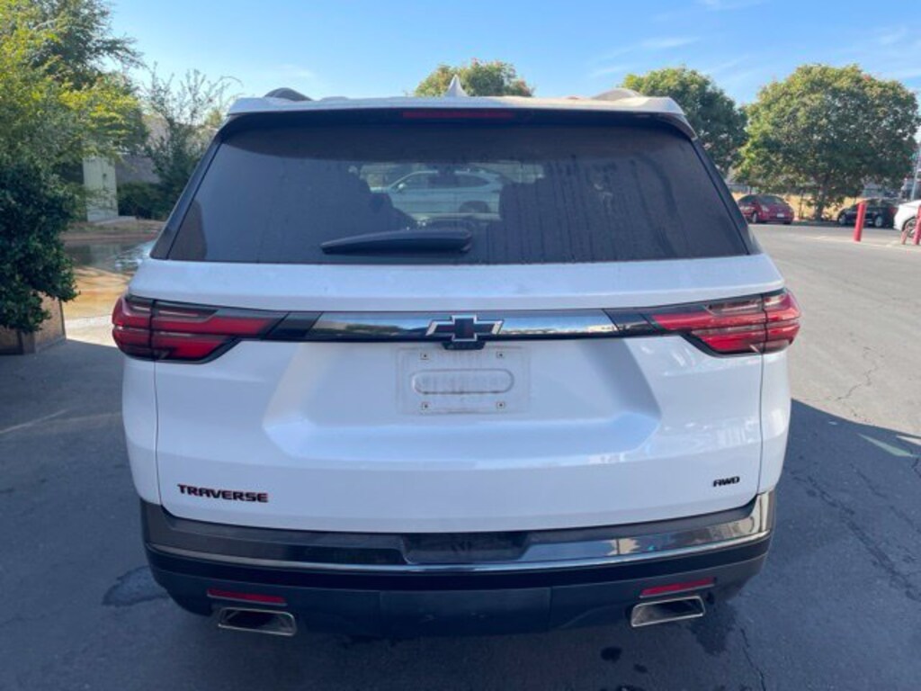 Used 2023 Chevrolet Traverse Premier SUV