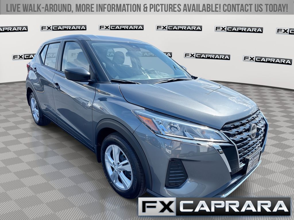2025 Nissan KICKS PLAY Base