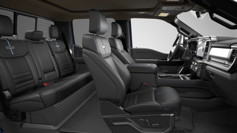 2026 Ford F-350 Super Duty Platinum - Photo 30